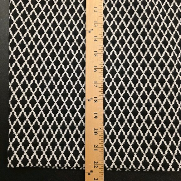 SOHO Apparel Ltd. Pencil Skirt Size L Pull On Black White Textured Knee Length - Picture 7 of 9